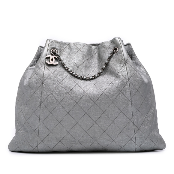Pre-Loved Chanel Metallic Quilted Calfskin Drawstring Bucket Bag - Picture 1 of 10
